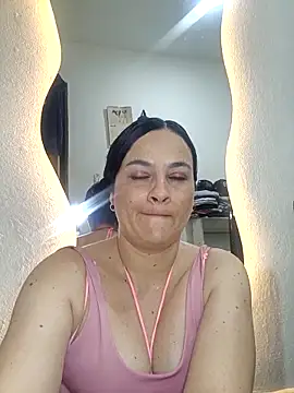 Snapshot of megan_milf79 chatting on February 28, 2026, 1:27 am megan milf79 online show from February 28, 2026, 1:27 am