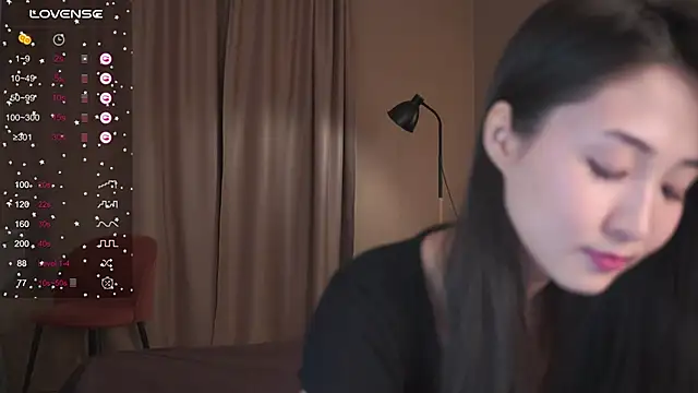 SeulBi online show from April 8, 2026, 2:40 pm