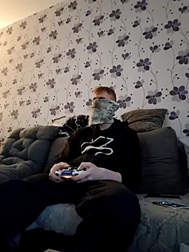 Snapshot of ThePython666 chatting on October 27, 2025, 3:35 pm ThePython666 online show from October 27, 2025, 3:35 pm