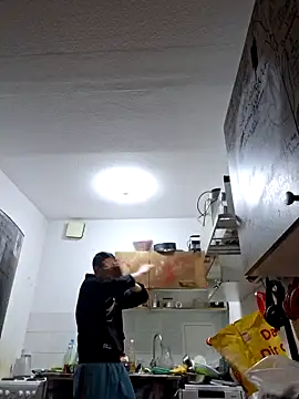 Snapshot of ThePython666 chatting on November 15, 2025, 7:12 am ThePython666 online show from November 15, 2025, 7:12 am