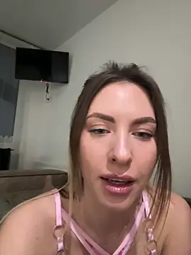 Snapshot of VelvetVabe chatting on March 19, 2025, 9:16 pm VelvetVabe online show from March 19, 2025, 9:16 pm