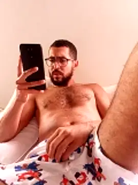 pdasgyn online show from November 2, 2025, 5:18 pm