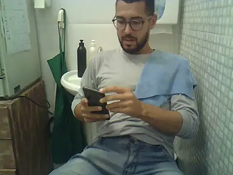 pdasgyn online show from February 25, 2026, 6:19 pm