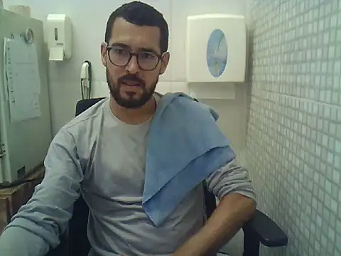 pdasgyn online show from March 12, 2026, 1:48 pm