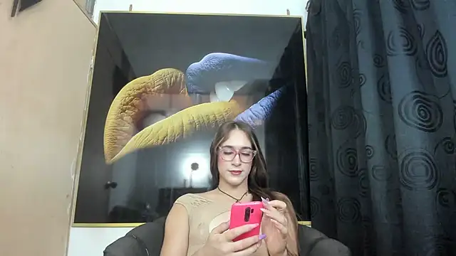 sexyvioletvalerious online show from August 4, 2026, 2:21 pm