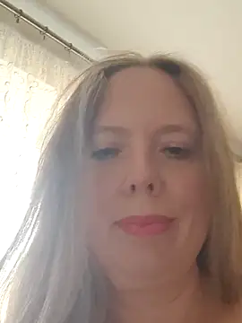 Irina3718 online show from September 11, 2025, 1:11 pm