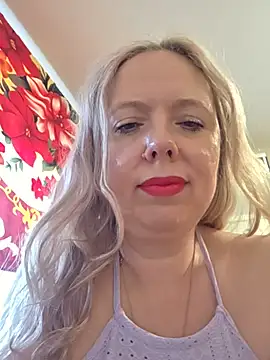 Irina3718 online show from July 12, 2026, 9:54 am