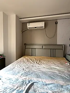 xibao379 online show from November 24, 2025, 1:49 am