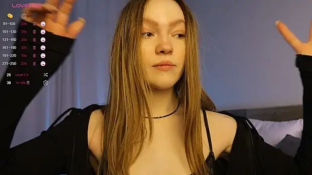 sinfulsmile  online show from March 12, 2025, 7:24 am