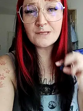 TiffiChantiT2 online show from August 6, 2026, 9:26 am