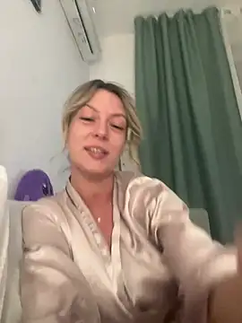 AnnastasiaMills online show from June 30, 2026, 7:25 pm