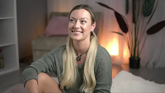 AnnastasiaMills online show from July 14, 2026, 2:05 am