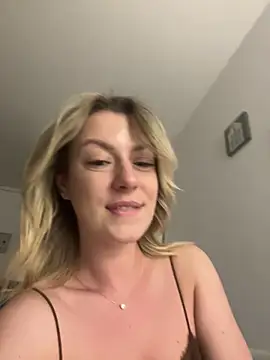 AnnastasiaMills online show from May 24, 2026, 7:47 pm