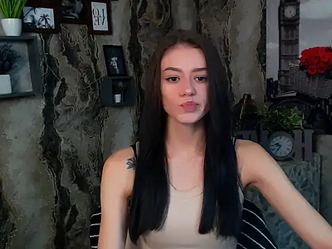 LanaTey online show from October 30, 2025, 2:36 pm