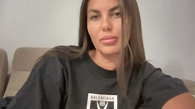 Snapshot of AngelinaMeov chatting on September 8, 2025, 5:45 pm AngelinaMeov online show from September 8, 2025, 5:45 pm