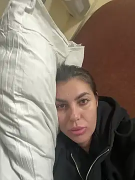 Snapshot of AngelinaMeov chatting on March 14, 2025, 10:27 pm AngelinaMeov online show from March 14, 2025, 10:27 pm