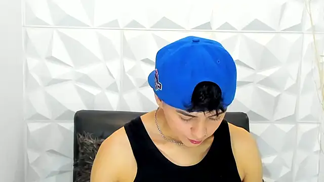 Snapshot of Sam_Daves chatting on November 7, 2025, 1:37 pm Sam Daves online show from November 7, 2025, 1:37 pm