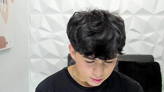 Snapshot of Sam_Daves chatting on December 2, 2025, 2:19 pm Sam Daves online show from December 2, 2025, 2:19 pm