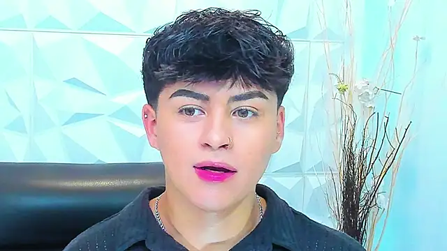 Snapshot of Sam_Daves chatting on November 28, 2025, 2:28 pm Sam Daves online show from November 28, 2025, 2:28 pm