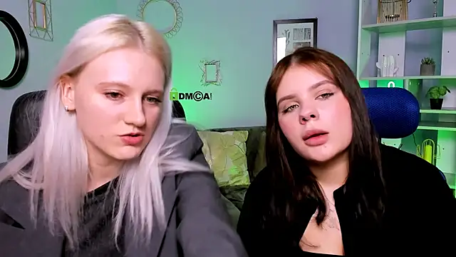 Snapshot of madam_uliis chatting on March 21, 2025, 1:56 pm madam uliis online show from March 21, 2025, 1:56 pm