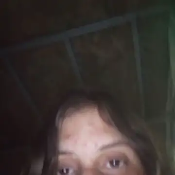 VictoriaLuxe online show from April 5, 2026, 2:29 am