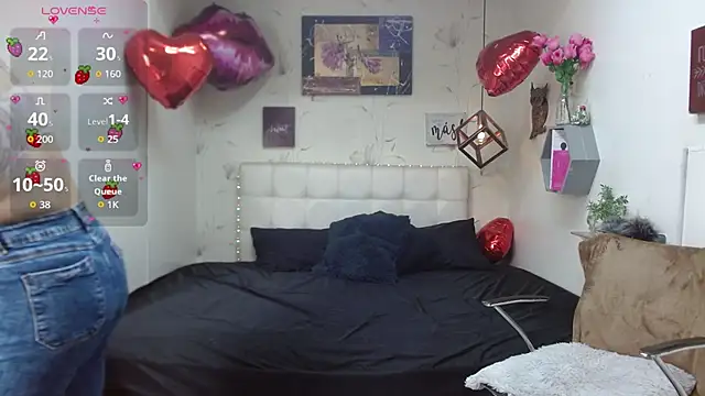 Snapshot of mia_velvet1 chatting on March 16, 2026, 2:32 pm mia velvet1 online show from March 16, 2026, 2:32 pm