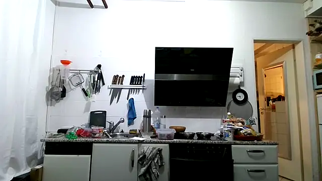 Berg Boy online show from March 26, 2026, 4:44 am