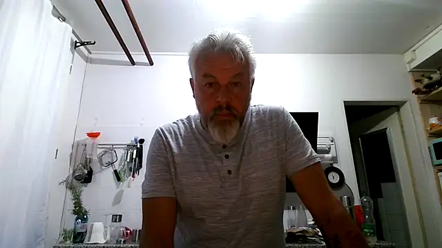 Berg Boy online show from April 30, 2026, 3:57 am