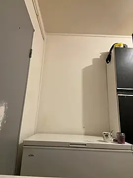 Hugo34bg online show from March 8, 2026, 1:33 am