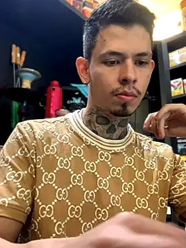 craxybaby online show from October 17, 2025, 4:42 pm