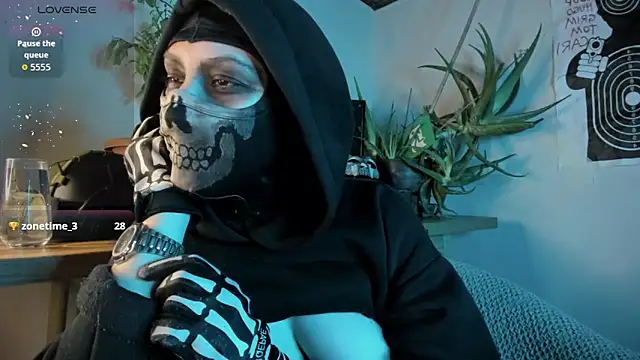 cos operator online show from October 9, 2025, 6:41 pm