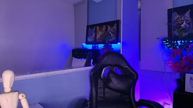 LucasCarterr  online show from November 12, 2025, 4:05 am