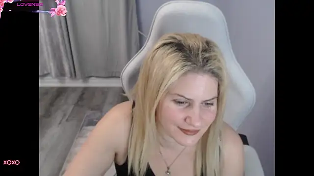 BellaStar84 online show from October 15, 2025, 11:07 am