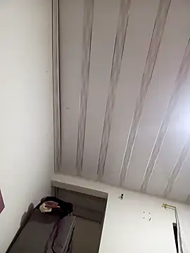 melany-92xxx online show from November 14, 2025, 12:20 pm