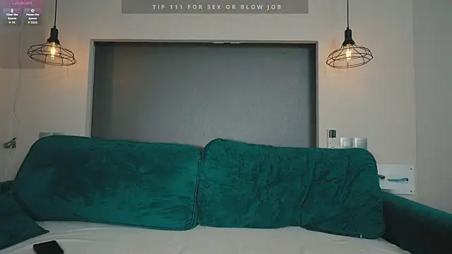 bunnyclide  online show from April 20, 2026, 3:31 am