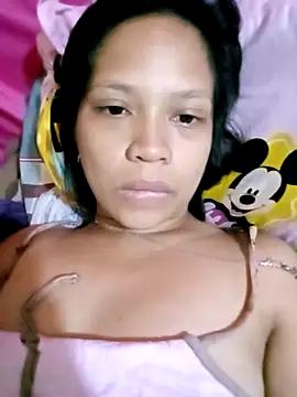 Snapshot of Cutie_me chatting on November 21, 2025, 4:00 am Cutie me online show from November 21, 2025, 4:00 am