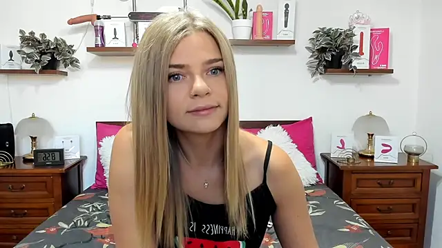 HaleyReedme online show from September 18, 2025, 7:00 am