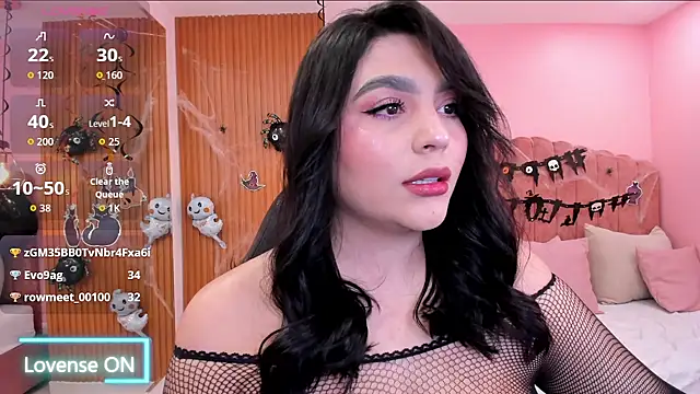 eva sainnt online show from October 13, 2025, 3:57 pm