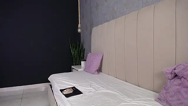 sweet paradisew online show from March 21, 2025, 12:50 pm