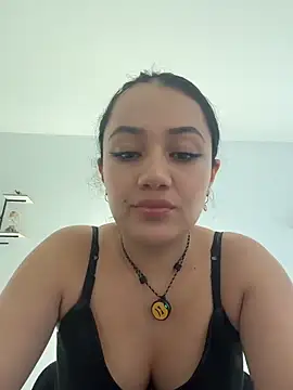 Snapshot of Isa_1207 chatting on June 4, 2026, 7:29 pm Isa 1207 online show from June 4, 2026, 7:29 pm