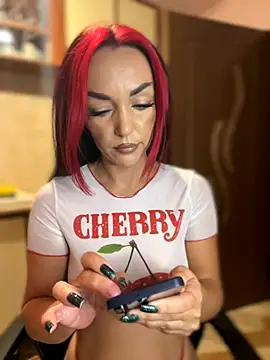 Snapshot of MeganFoxiy chatting on October 15, 2025, 4:44 am MeganFoxiy online show from October 15, 2025, 4:44 am