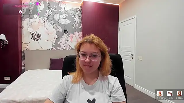 AngelinaLow online show from January 8, 2026, 12:33 pm