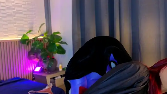 TiffanyWalk online show from November 14, 2025, 11:36 am