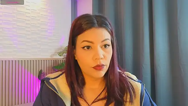 TiffanyWalk online show from April 11, 2026, 12:31 pm