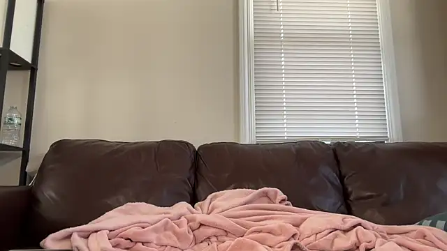 SpaceCowWhore online show from March 22, 2025, 2:47 pm