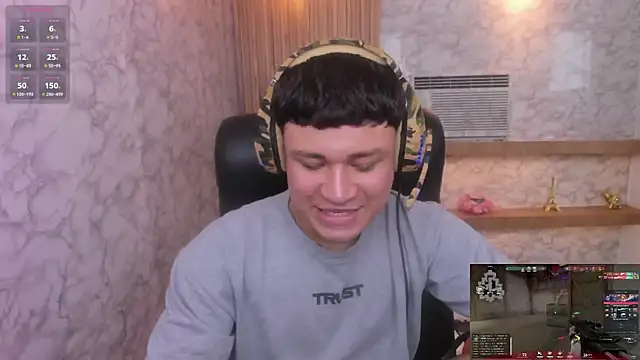 AndrewPeach  online show from December 22, 2025, 8:53 pm