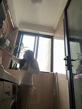 aa520uv online show from April 13, 2026, 1:20 am