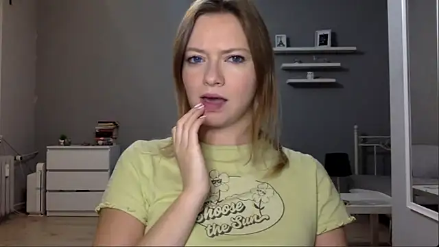 Snapshot of MillieShow chatting on September 25, 2025, 8:48 pm MillieShow online show from September 25, 2025, 8:48 pm
