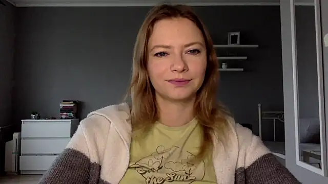 Snapshot of MillieShow chatting on October 6, 2025, 7:20 am MillieShow online show from October 6, 2025, 7:20 am