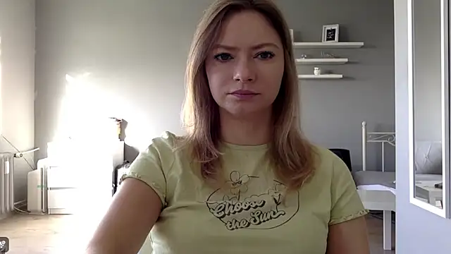 Snapshot of MillieShow chatting on September 23, 2025, 7:04 am MillieShow online show from September 23, 2025, 7:04 am